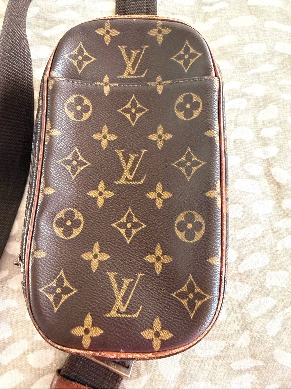 Louis Vuitton Brown Monogram Crossbody Sling Bag - Picture 8 of 9